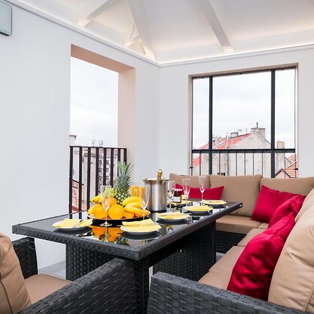 Love To Live Apartments Прага Екстериор снимка